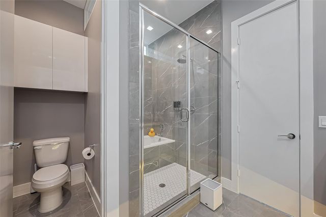 5919 E Post Oak Lane, Houston, TX 77055