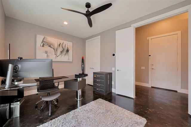 5919 E Post Oak Lane, Houston, TX 77055