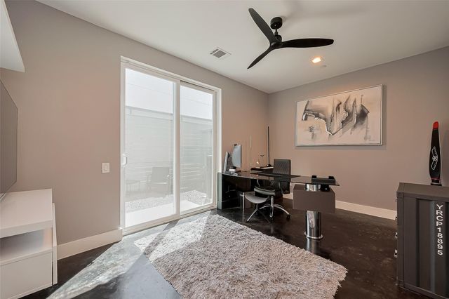 5919 E Post Oak Lane, Houston, TX 77055