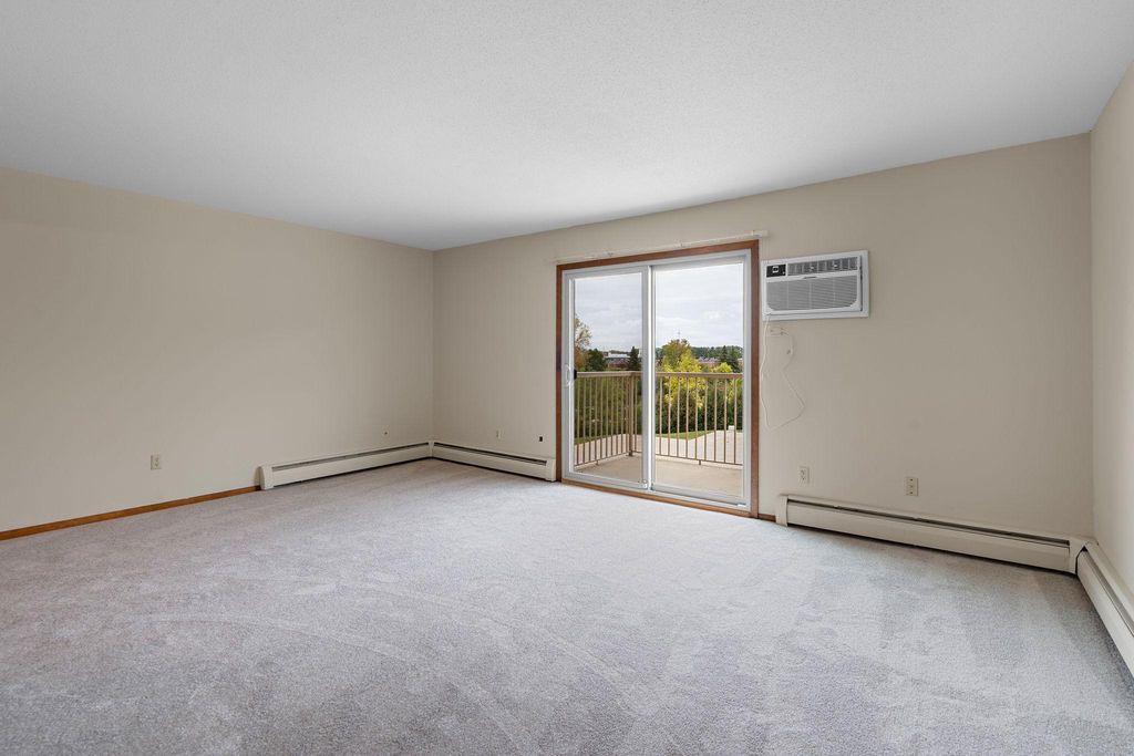 3155 Old Highway 8 304, Roseville, MN 55418 — photo 3