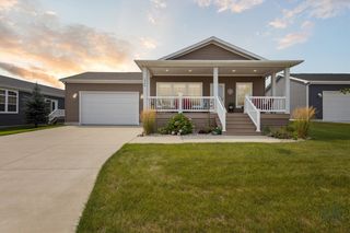 5906 Trillium Hills Drive, Rockford, MI 49341