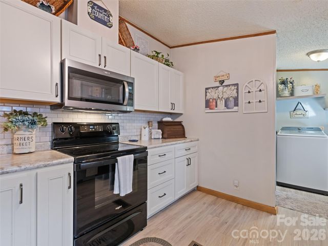 136 Peaceful Valley Drive, Leicester, NC 28748