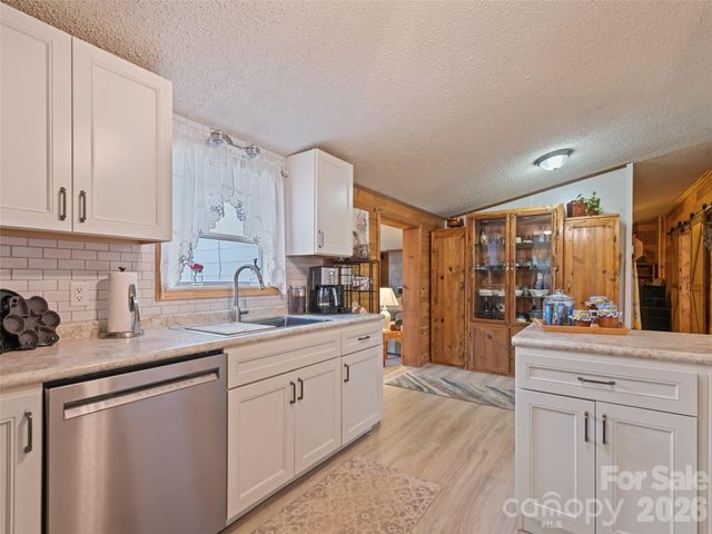 136 Peaceful Valley Drive, Leicester, NC 28748