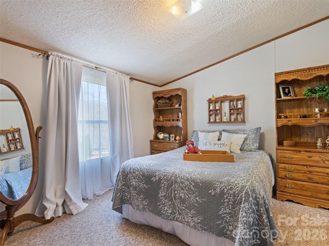 136 Peaceful Valley Drive, Leicester, NC 28748