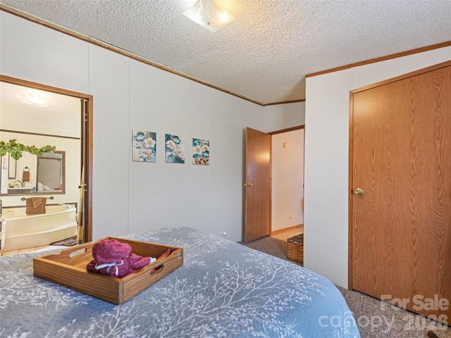 136 Peaceful Valley Drive, Leicester, NC 28748