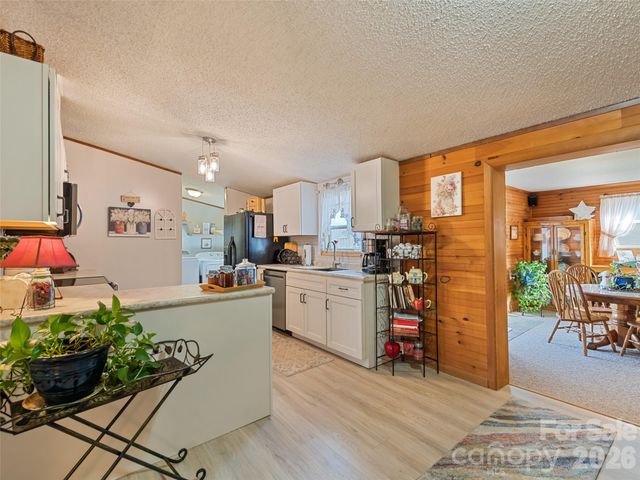 136 Peaceful Valley Drive, Leicester, NC 28748