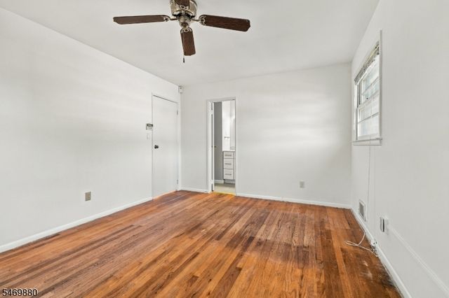 75 Tammy Pl, Woodbridge Twp., NJ 08830
