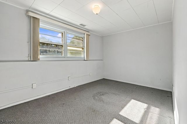 75 Tammy Pl, Woodbridge Twp., NJ 08830