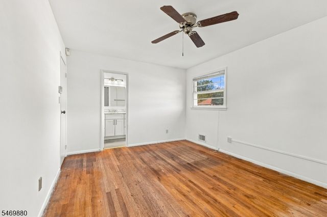 75 Tammy Pl, Woodbridge Twp., NJ 08830