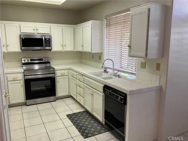 40363 Via Estrada, Murrieta, CA 92562