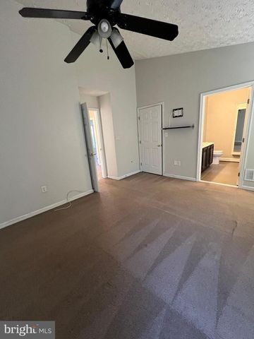 8334 LYNDHURST ST, Laurel, MD 20724