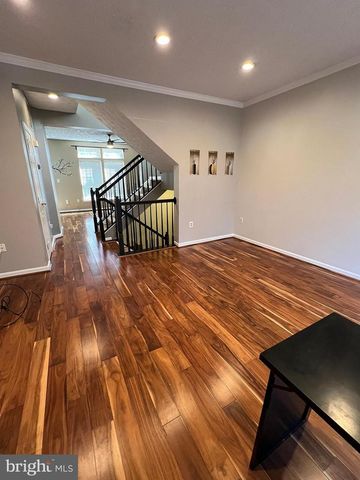 8334 LYNDHURST ST, Laurel, MD 20724