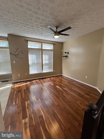 8334 LYNDHURST ST, Laurel, MD 20724