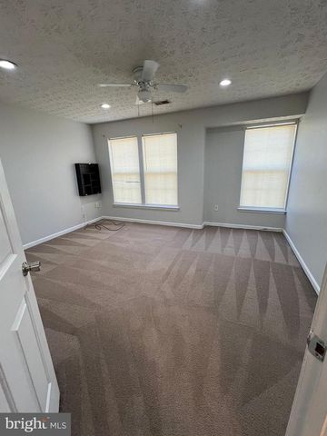 8334 LYNDHURST ST, Laurel, MD 20724