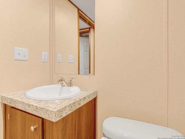 1230 Greenbriar, Canyon Lake, TX 78133