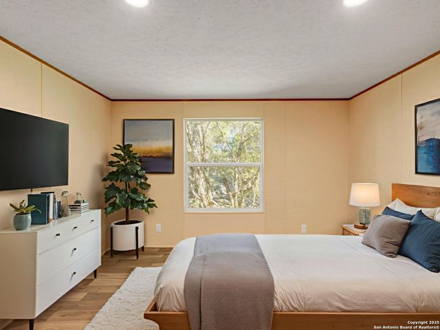 1230 Greenbriar, Canyon Lake, TX 78133