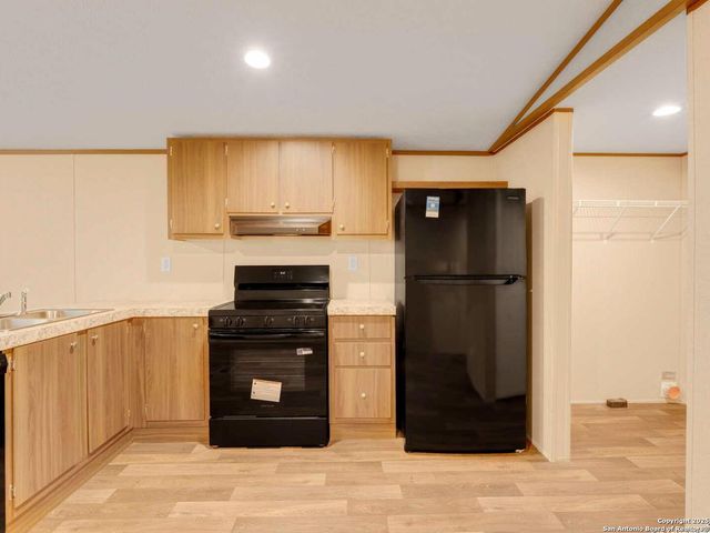 1230 Greenbriar, Canyon Lake, TX 78133