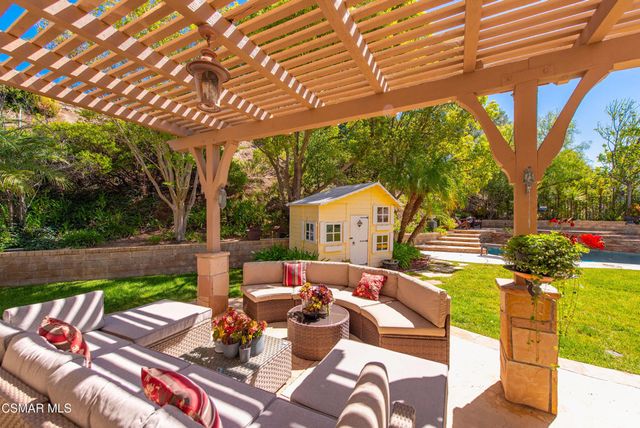 331 Briar Bluff Circle, Thousand Oaks, CA 91360