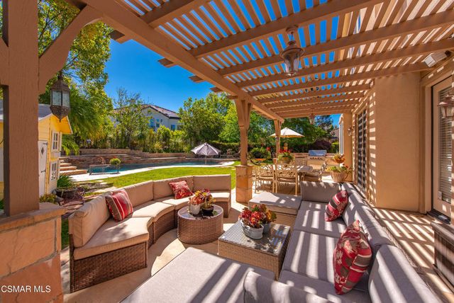 331 Briar Bluff Circle, Thousand Oaks, CA 91360