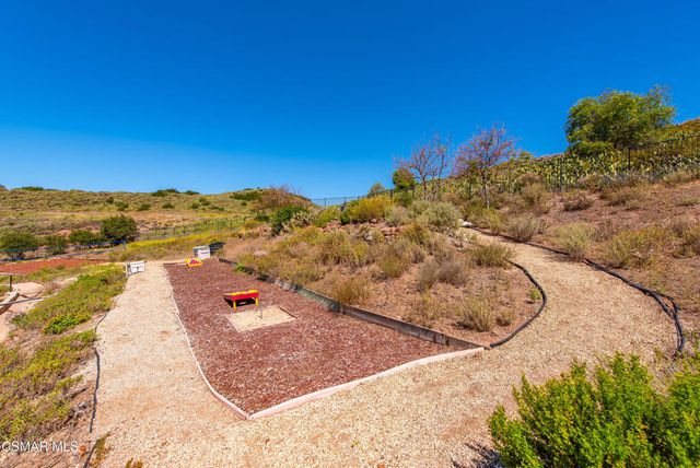 331 Briar Bluff Circle, Thousand Oaks, CA 91360