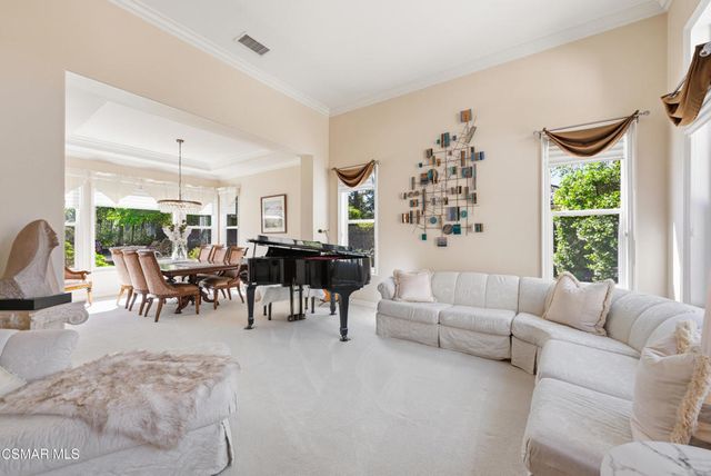 331 Briar Bluff Circle, Thousand Oaks, CA 91360
