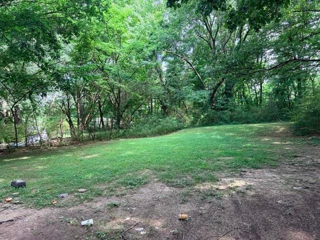 529 E SHELBY DR, Memphis, TN 38109