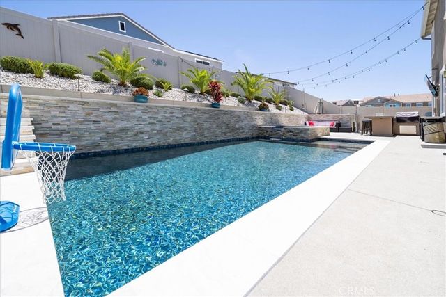 34057 Thistlewood, Murrieta, CA 92563