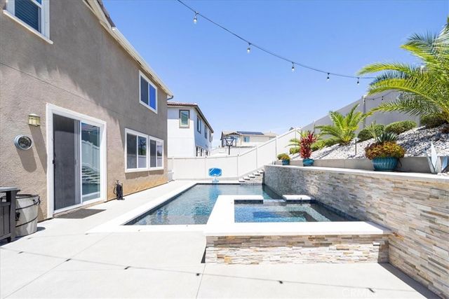 34057 Thistlewood, Murrieta, CA 92563