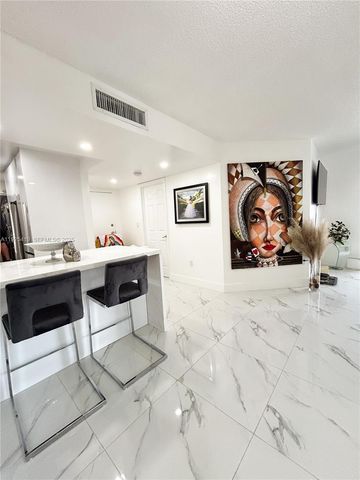 10795 SW 108th Ave 307, Miami, FL 33176