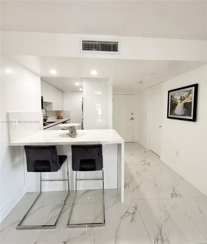 10795 SW 108th Ave 307, Miami, FL 33176