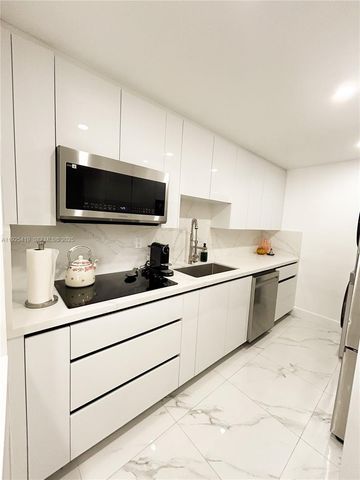 10795 SW 108th Ave 307, Miami, FL 33176