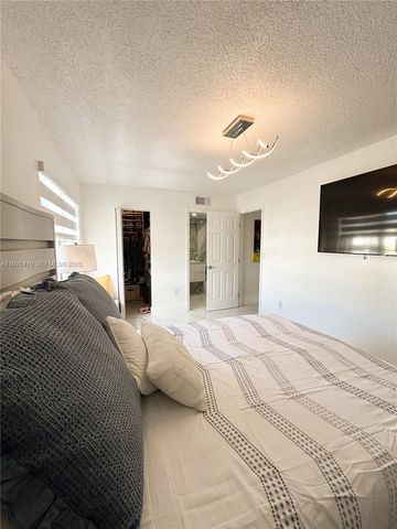 10795 SW 108th Ave 307, Miami, FL 33176