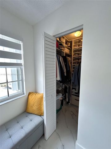 10795 SW 108th Ave 307, Miami, FL 33176