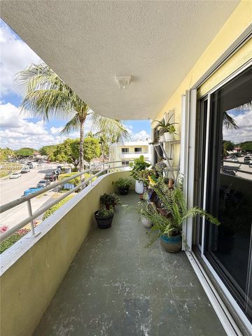 10795 SW 108th Ave 307, Miami, FL 33176