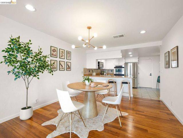 57 Thousand Oaks ST, Oakland, CA 94605