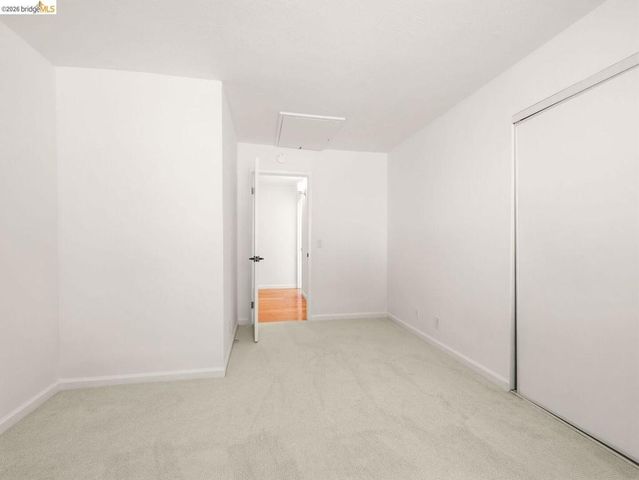 57 Thousand Oaks ST, Oakland, CA 94605