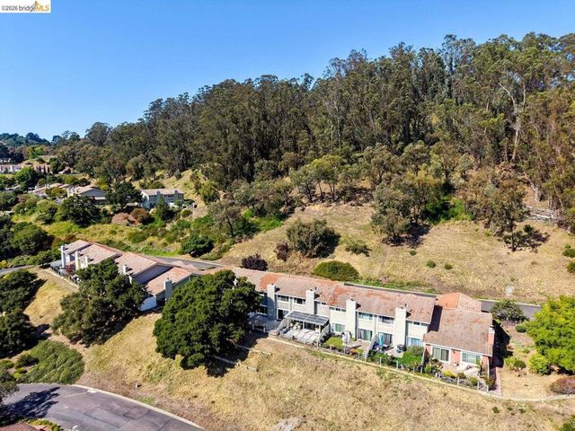 57 Thousand Oaks ST, Oakland, CA 94605