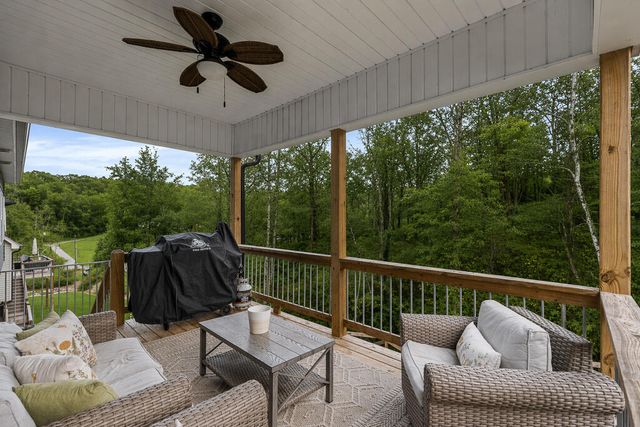 621 Sunset Valley Drive, Soddy Daisy, TN 37379