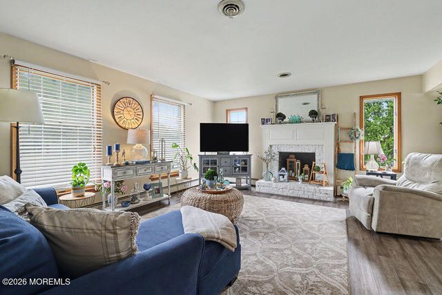 3 Pinehurst Drive, Little Egg Harbor, NJ 08087