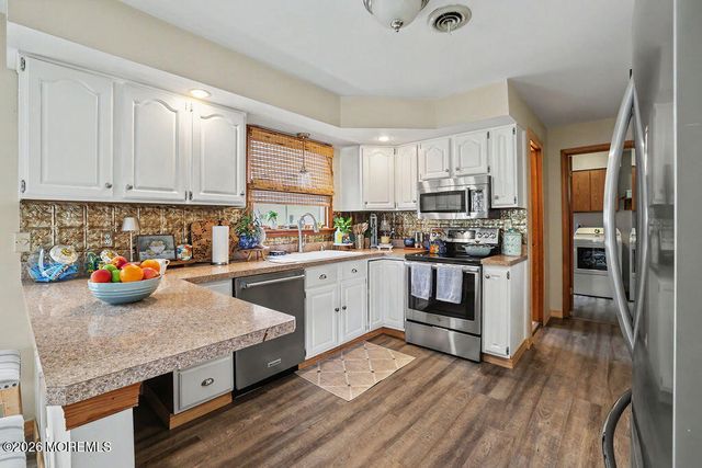 3 Pinehurst Drive, Little Egg Harbor, NJ 08087