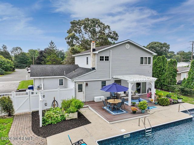 3 Pinehurst Drive, Little Egg Harbor, NJ 08087