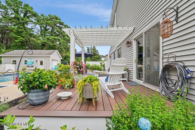 3 Pinehurst Drive, Little Egg Harbor, NJ 08087