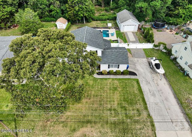 3 Pinehurst Drive, Little Egg Harbor, NJ 08087
