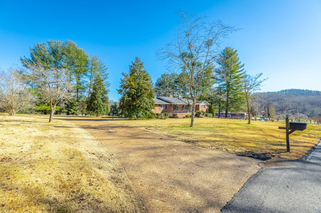 114 Mountain View Drive, Jasper, TN 37347