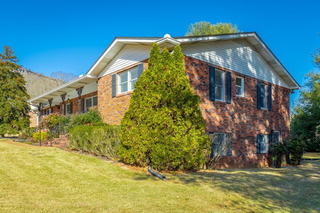 114 Mountain View Drive, Jasper, TN 37347