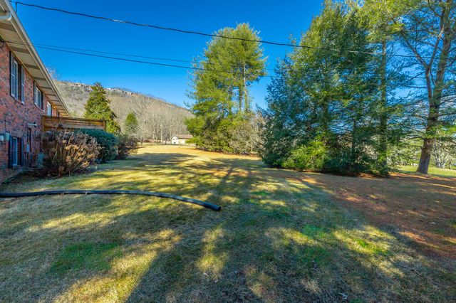 114 Mountain View Drive, Jasper, TN 37347