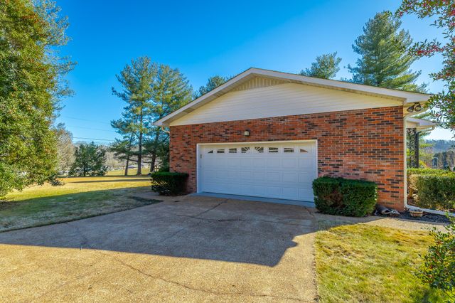 114 Mountain View Drive, Jasper, TN 37347