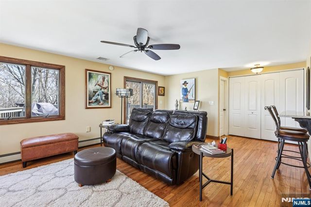 191 Hillcrest Avenue, Hawthorne, NJ 07506