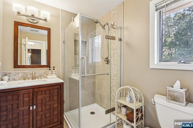 191 Hillcrest Avenue, Hawthorne, NJ 07506