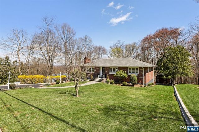 191 Hillcrest Avenue, Hawthorne, NJ 07506